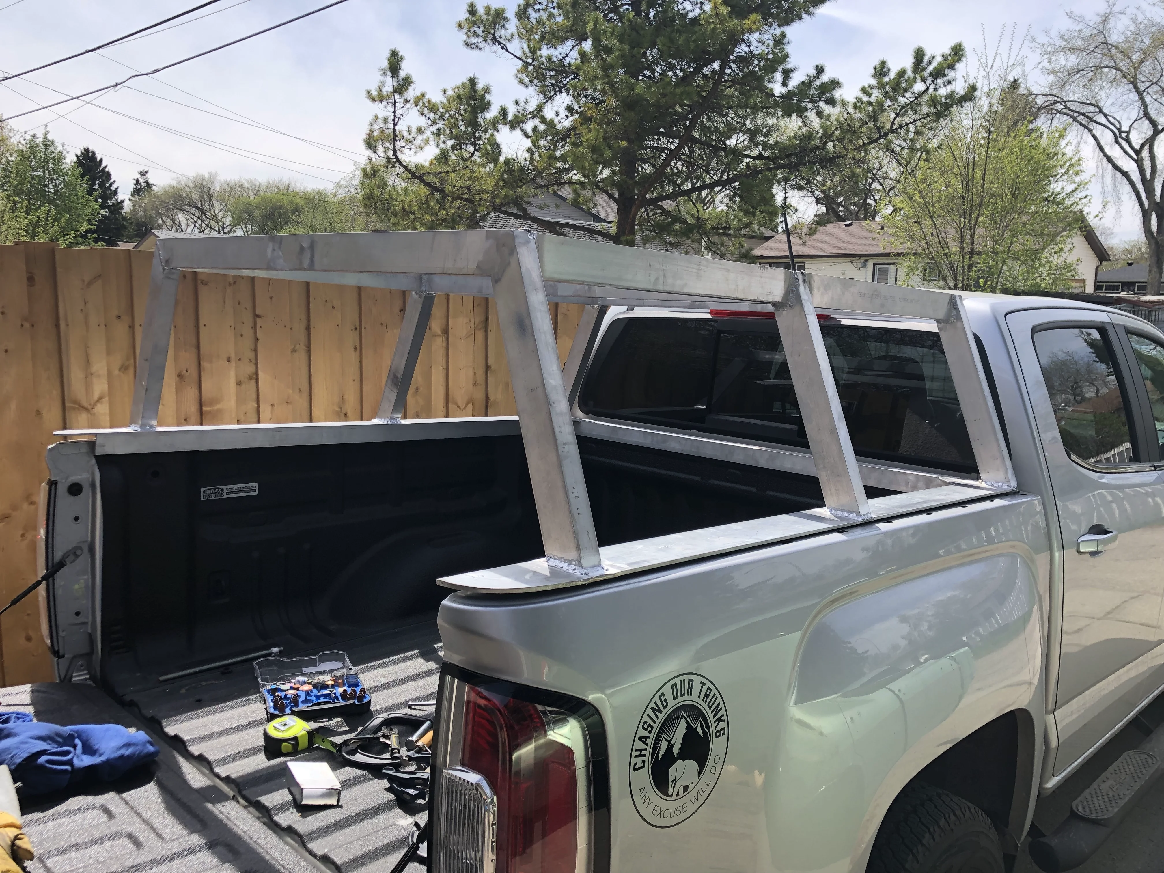 Completed three-arch aluminum bed rack frame